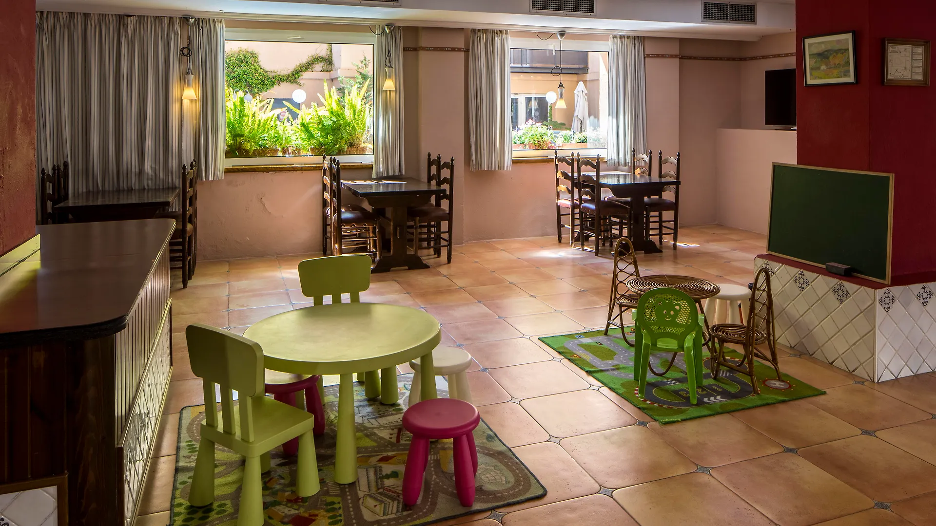 *** ホテル Rvhotels Mar De Tossa トッサ・デ・マール スペイン