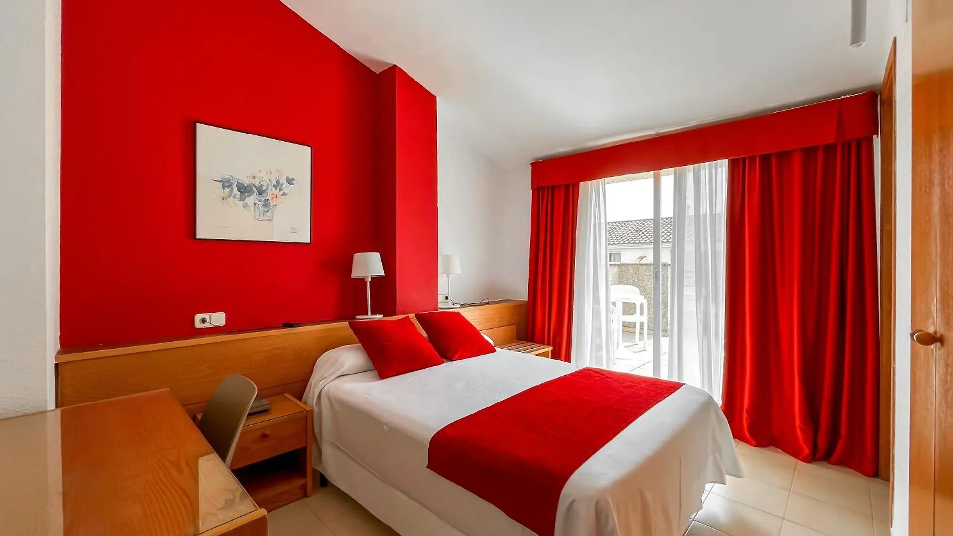 Rvhotels Mar De Tossa トッサ・デ・マール