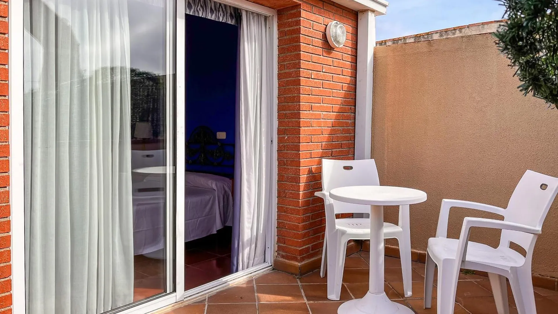 Rvhotels Mar De Tossa トッサ・デ・マール 3*,  スペイン